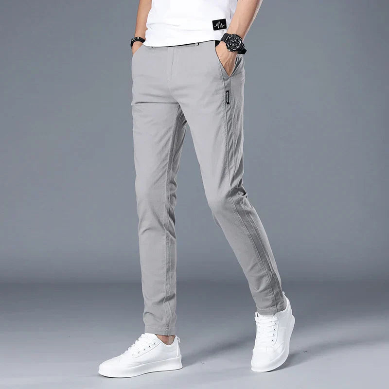 CalcaCasualMasculinaFiorinnibranca.webp